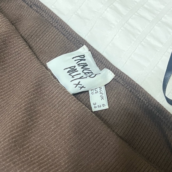 Princess Polly cropped tank - Picture 2 of 3